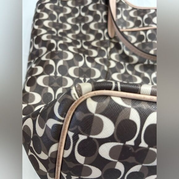 Coach Brown Peyton Dream Brown Signature Tote Bag and Wristlet Set - Picture 10 of 16